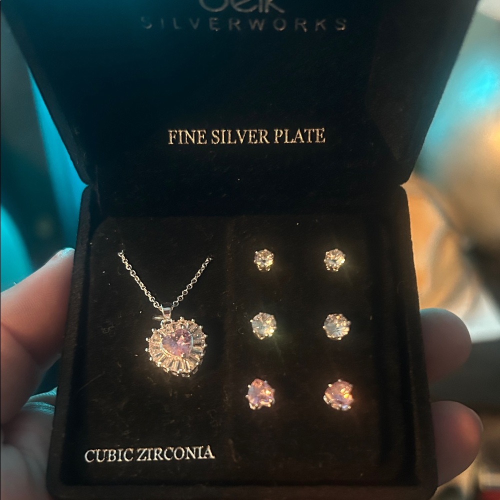 Cubic Zirconia Jewelry Set - Silver and pink